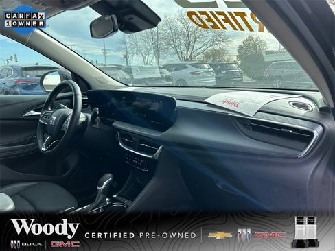 Certified 2025 Buick Encore GX Avenir image 33
