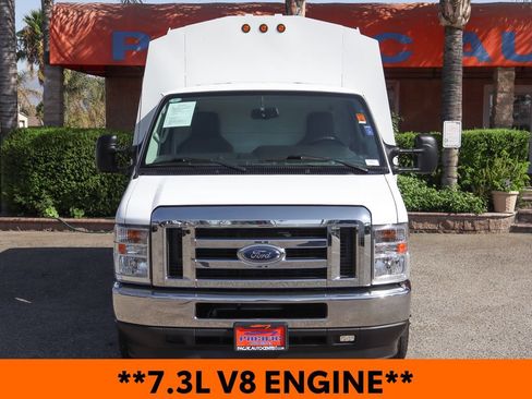 Used 2024 Ford E-350 and Econoline 350 Super Duty w/ Power Windows & Locks Group RWD image 3