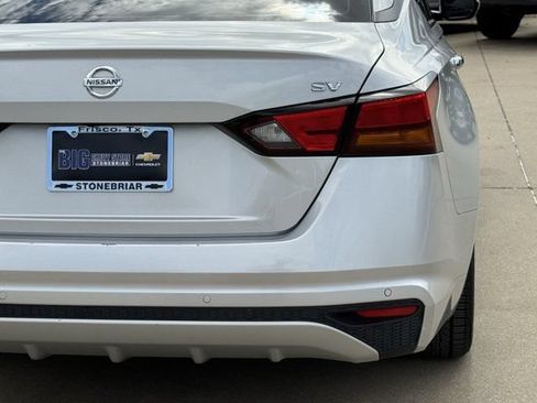 Used 2022 Nissan Altima 2.5 SV FWD image 7