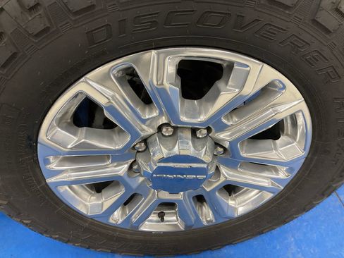 Used 2021 GMC Sierra 3500 Denali w/ Denali Ultimate Package image 11