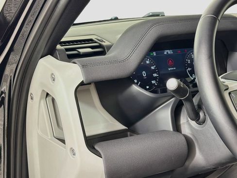 Certified 2023 Land Rover Defender 110 S AWD/4WD image 10