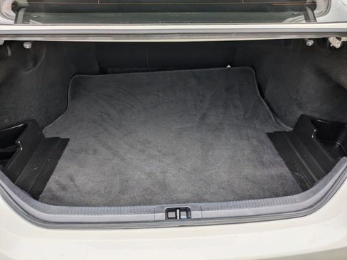 Used 2024 Toyota Camry LE image 28