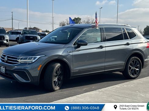 Used 2024 Volkswagen Tiguan SE image 10
