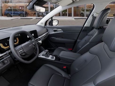 New 2026 Kia Sportage EX FWD image 17