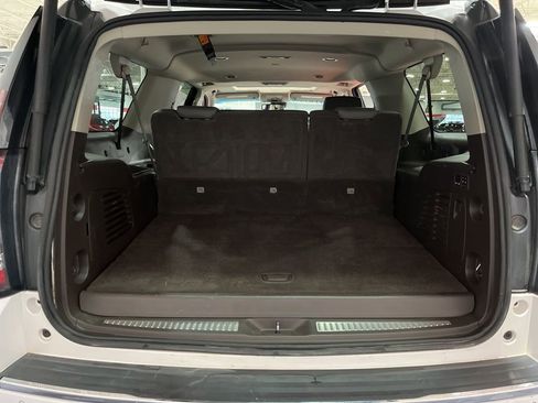 Used 2019 GMC Yukon XL Denali AWD/4WD image 24