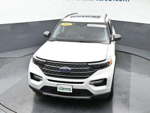 Used 2022 Ford Explorer XLT w/ Equipment Group 202A image 28