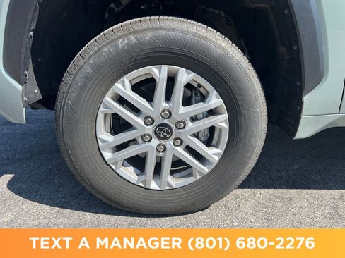 Used 2024 Toyota Tundra SR5 w/ SR5 Convenience Package AWD/4WD image 9