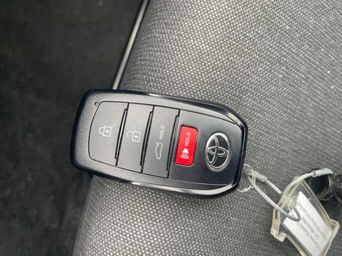 Used 2025 Toyota Camry LE image 22