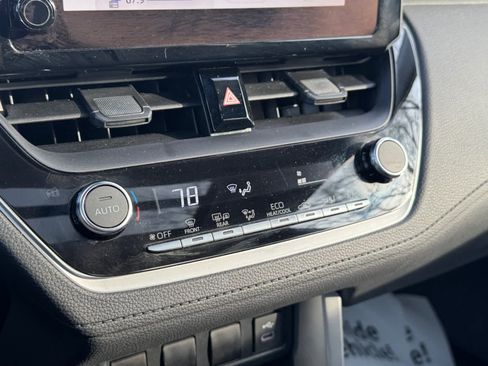 Certified 2024 Toyota Corolla Cross LE image 19