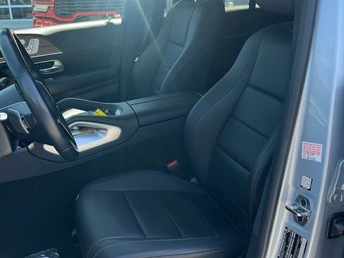 Used 2025 Mercedes-Benz GLE 450 4MATIC image 11