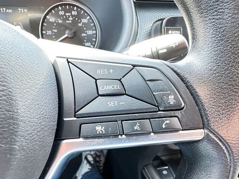 Used 2022 Nissan Kicks SV w/ Interior Electronics Package FWD image 20