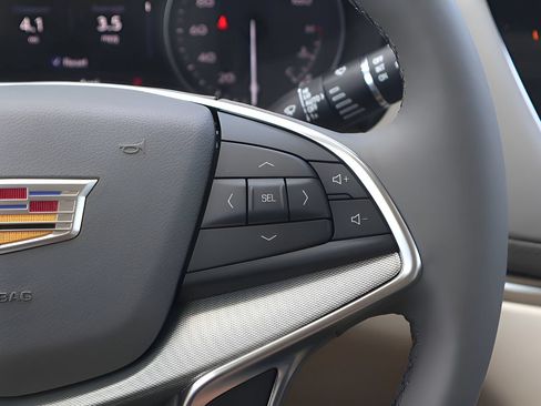 New 2026 Cadillac XT5 Premium Luxury FWD image 20