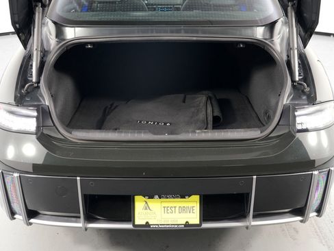 Used 2024 Hyundai Ioniq 6 Limited image 9