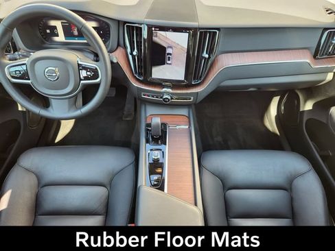 Certified 2023 Volvo XC60 B5 Plus w/ Climate Package AWD/4WD image 13