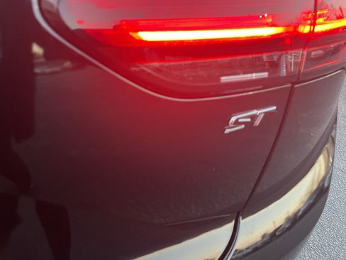 Used 2021 Buick Envision Essence w/ Sport Touring Package image 7