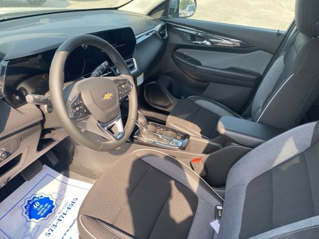 New 2026 Chevrolet TrailBlazer LT w/ Convenience Package FWD image 16