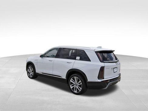 New 2026 Cadillac Vistiq Luxury image 3