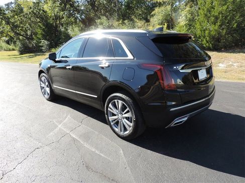 Certified 2025 Cadillac XT5 Premium Luxury image 7