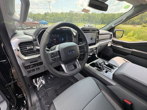 New 2026 Ford F150 Lariat w/ Equipment Group 501A Mid AWD/4WD image 29
