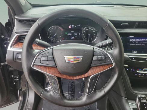 Used 2020 Cadillac XT5 Premium Luxury w/ LPO, Illumination Package image 22
