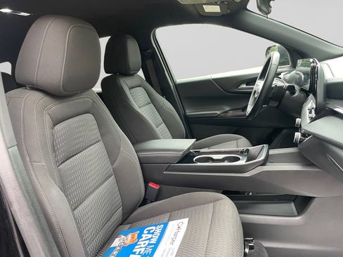 Certified 2025 Chevrolet Equinox LT AWD/4WD image 11