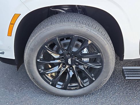 New 2026 Cadillac Escalade Luxury w/ Touring Package image 9