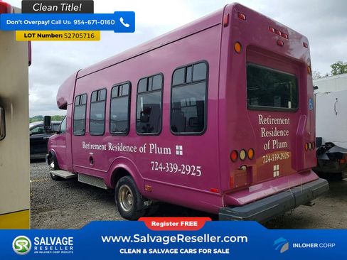Used 2012 Chevrolet Express 3500 Extended w/ Shuttle Bus Package RWD image 3
