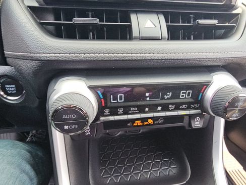 Certified 2025 Toyota RAV4 XLE AWD/4WD image 18