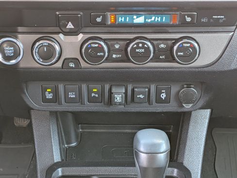 Certified 2023 Toyota Tacoma TRD Off-Road w/ TRD Premium Off Road Package image 36