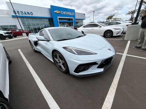 Used 2020 Chevrolet Corvette Stingray Coupe w/ Z51 Performance Package RWD image 12