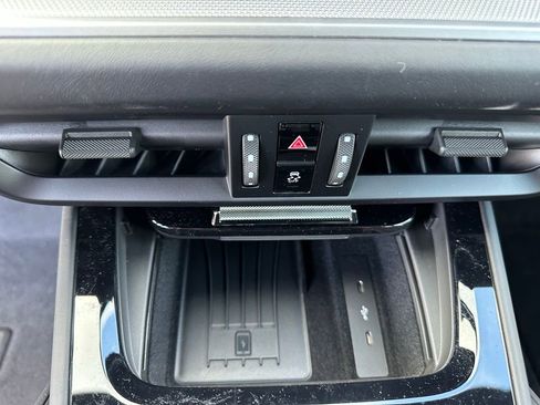 Used 2025 Porsche Cayenne S image 23