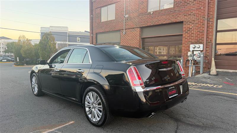 Used 2014 Chrysler 300 C AWD/4WD image 7