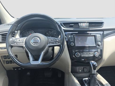 Used 2018 Nissan Rogue Sport SL w/ SL Premium Package AWD/4WD image 13