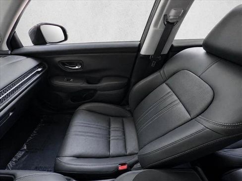 Certified 2024 Honda HR-V EX-L image 22