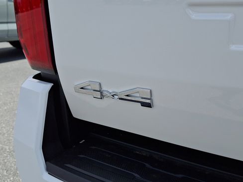 New 2026 Toyota Tacoma SR5 AWD/4WD image 7