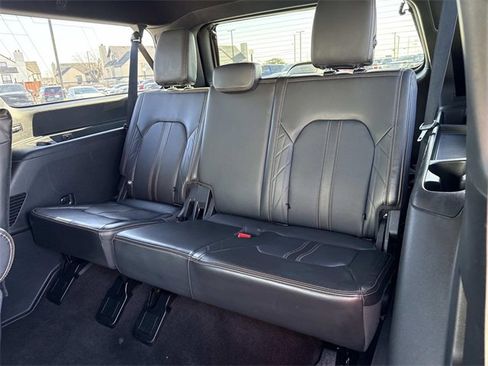 Used 2022 Ford Expedition Max Platinum image 15