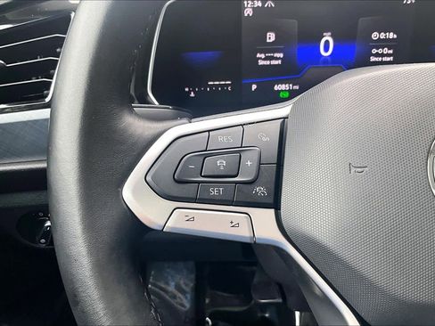 Used 2022 Volkswagen Jetta SE w/ Panoramic Sunroof Package FWD image 24