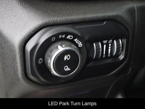 Used 2021 Jeep Gladiator Mojave AWD/4WD image 22
