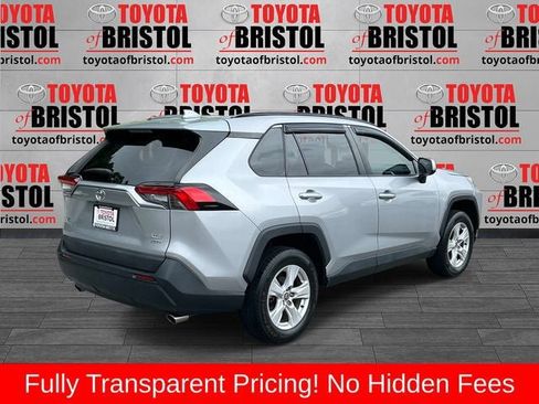 Used 2021 Toyota RAV4 XLE AWD/4WD image 3