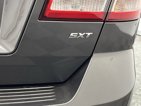 Used 2014 Dodge Journey SXT w/ Flexible Seating Group image 28