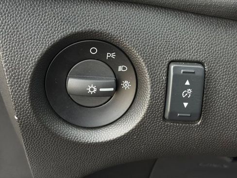 Used 2019 Ford Fiesta SE image 6