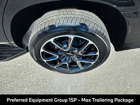 Used 2022 Chevrolet Tahoe RST w/ Luxury Package AWD/4WD image 14