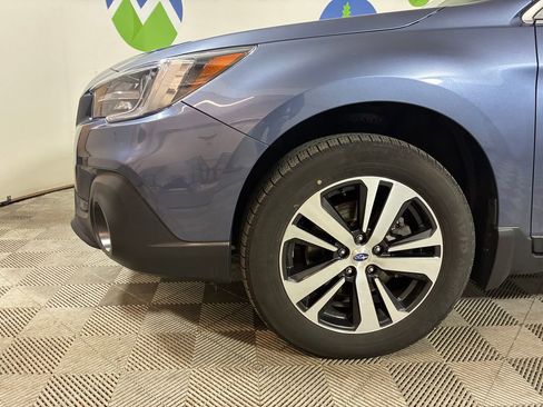 Used 2018 Subaru Outback 3.6R Limited image 34