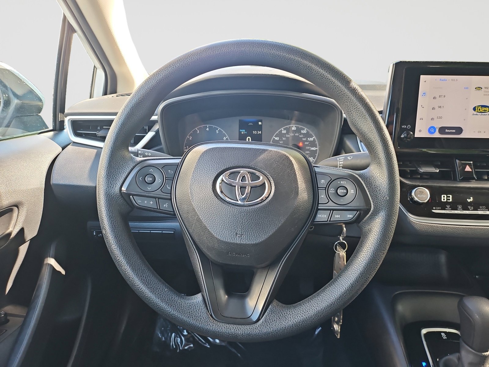 Used 2025 Toyota Corolla LE FWD image 44