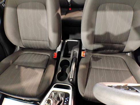 Used 2021 Hyundai Venue SE image 86