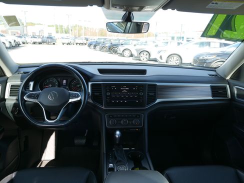 Used 2021 Volkswagen Atlas SE w/ Towing Package image 21