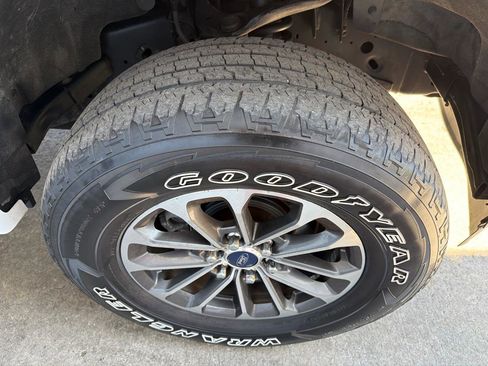 Used 2018 Ford F150 Lariat AWD/4WD image 19