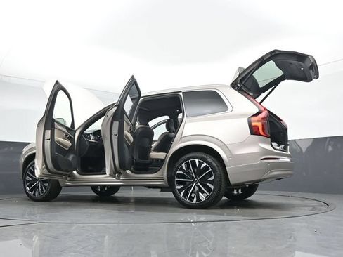 New 2026 Volvo XC90 T8 Plus w/ Protection Package Premier AWD/4WD image 58