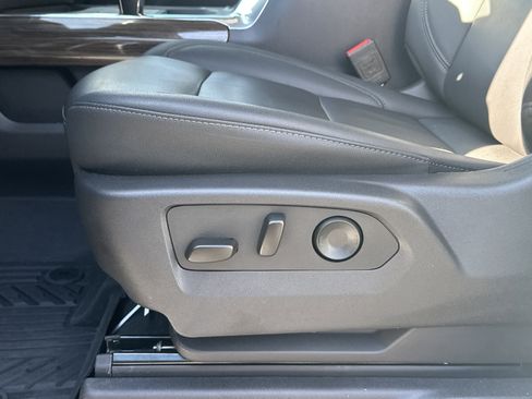 Used 2025 Chevrolet Silverado 1500 LT Trail Boss w/ Convenience Package II image 10