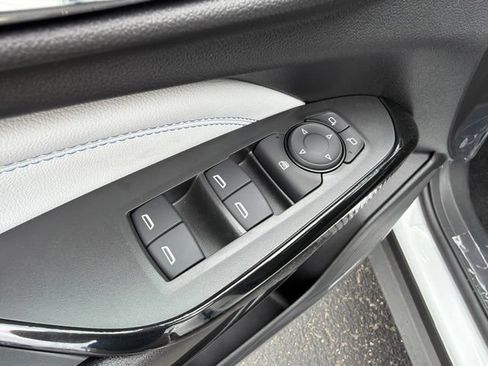 Used 2026 Chevrolet Trax LT w/ Driver Confidence Package FWD image 19
